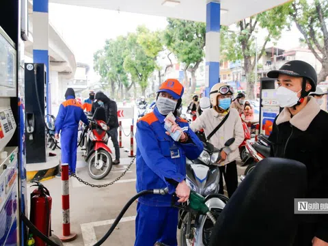 Chính phủ đồng ý giảm thuế nhập khẩu một số mặt hàng xăng dầu về 0%