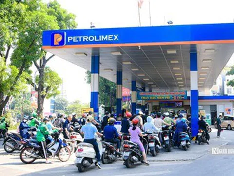 Giảm hàng loạt loại thuế xăng dầu về 0 để bình ổn giá