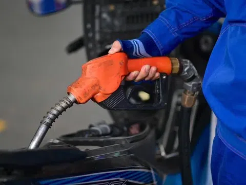 Giá xăng dầu hôm nay 3/4/2026: Điều chỉnh tăng