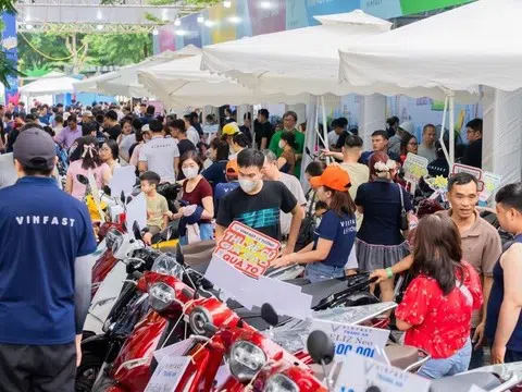 Xe máy điện VinFast lập kỷ lục doanh số chưa từng có