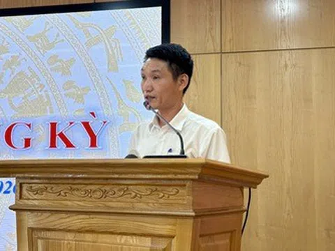 Bộ Công Thương giải thích lý do điều hành giá xăng dầu lúc nửa đêm