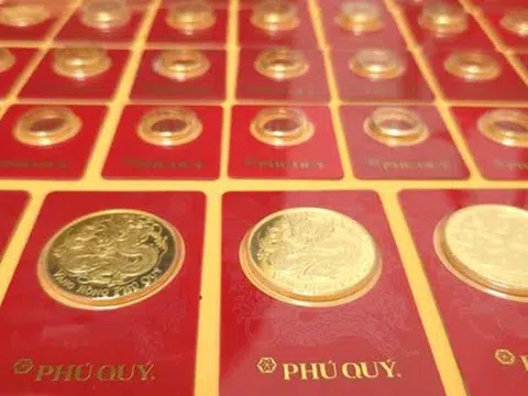 Giá vàng lao dốc, mất gần 2 triệu đồng mỗi lượng