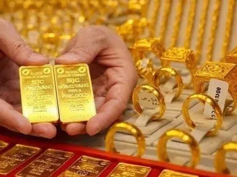 Vàng trong nước hạ nhiệt, đồng loạt giảm giá trong phiên chiều 28/4