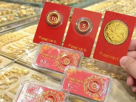 Giá vàng lao dốc đầu tuần