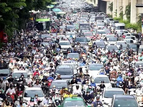 Hà Nội tính hỗ trợ đến 20 triệu đồng cho hộ nghèo khi đổi xe máy điện