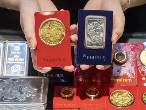 Giá vàng giảm sâu cuối tuần, bạc mất mốc 3 triệu đồng/lượng