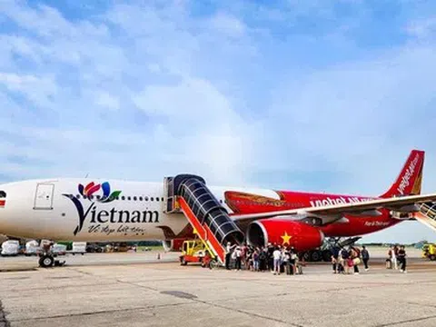 Áp lực giá dầu buộc các hãng hàng không điều chỉnh công suất