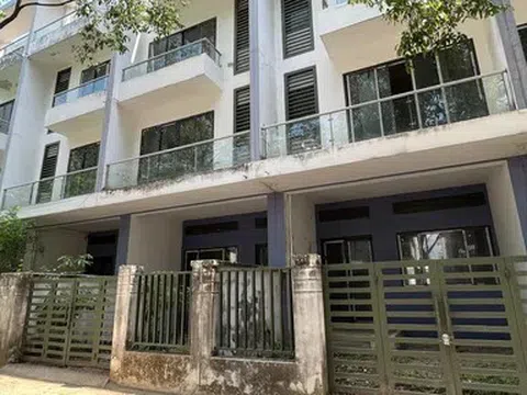 Bất động sản thời kỳ thanh lọc: Không đón sóng để "thoát hàng"