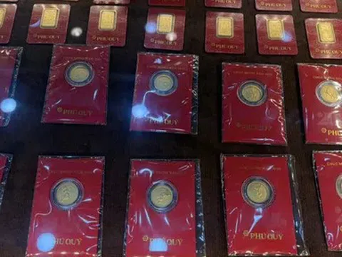 Giá vàng giảm sâu về mức 157,5 triệu đồng/lượng