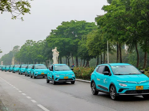 Khai trương hãng taxi thuần điện đầu tiên tại Việt Nam